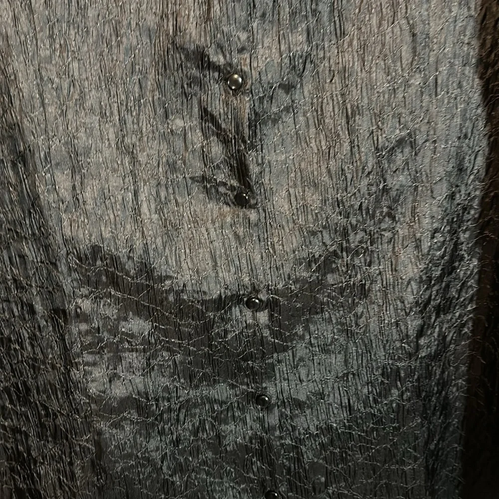 Chico's Black Tunic Length 3/4 Sleeve Crinkly Button Down Satin Blouse 2 Medium - Picture 5 of 16